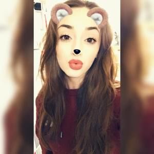 Meet your Posher, Yessenia